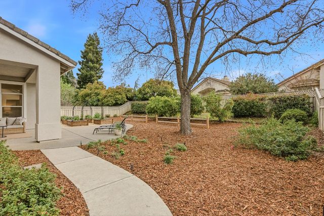 7280 Pineschi Pl, Roseville, CA 95747