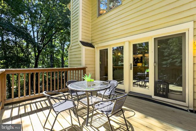 12500 N LAKE CT, Fairfax, VA 22033