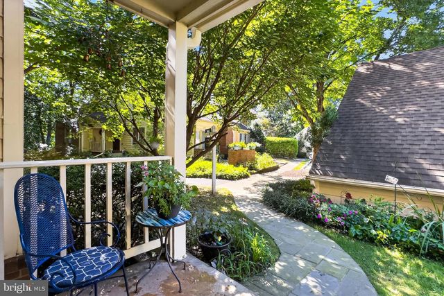 12500 N LAKE CT, Fairfax, VA 22033