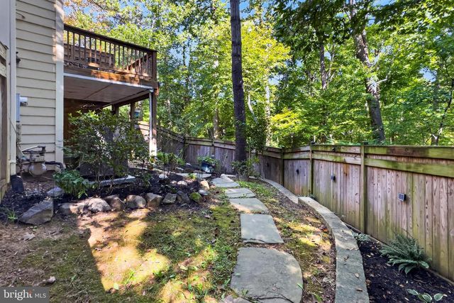12500 N LAKE CT, Fairfax, VA 22033