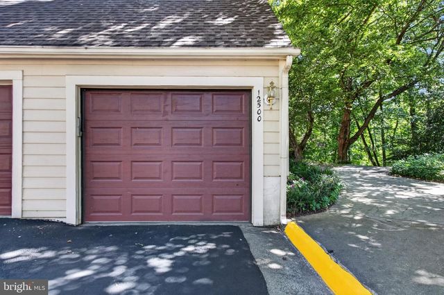 12500 N LAKE CT, Fairfax, VA 22033