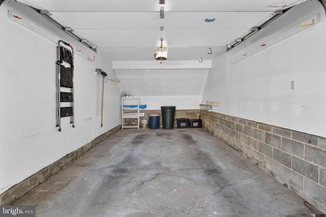 12500 N LAKE CT, Fairfax, VA 22033