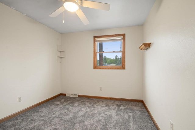 3634 GLENBROOKE LANE, Green Bay, WI 54301