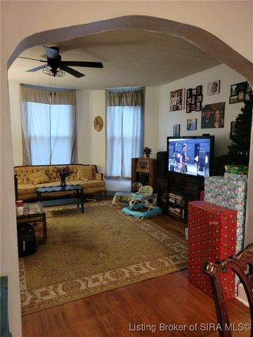 211 W Main Street, Henryville, IN 47126