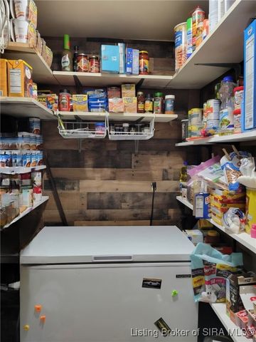 211 W Main Street, Henryville, IN 47126