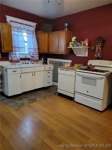 211 W Main Street, Henryville, IN 47126