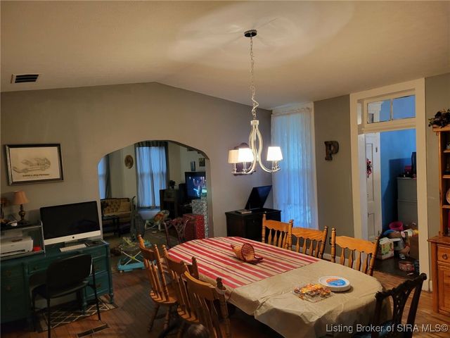 211 W Main Street, Henryville, IN 47126