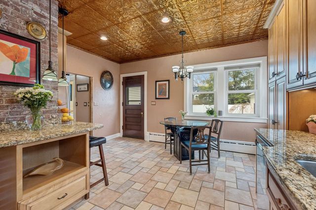 944 Chestnut Street, Manchester, NH 03104