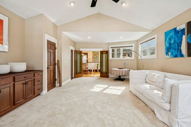 944 Chestnut Street, Manchester, NH 03104