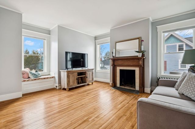 944 Chestnut Street, Manchester, NH 03104