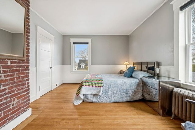 944 Chestnut Street, Manchester, NH 03104