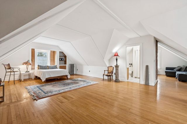 944 Chestnut Street, Manchester, NH 03104