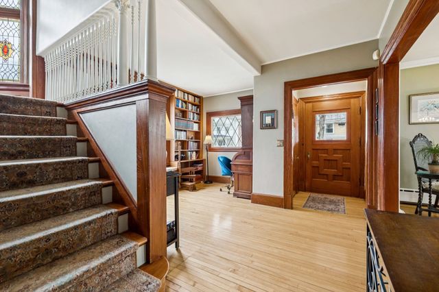 944 Chestnut Street, Manchester, NH 03104