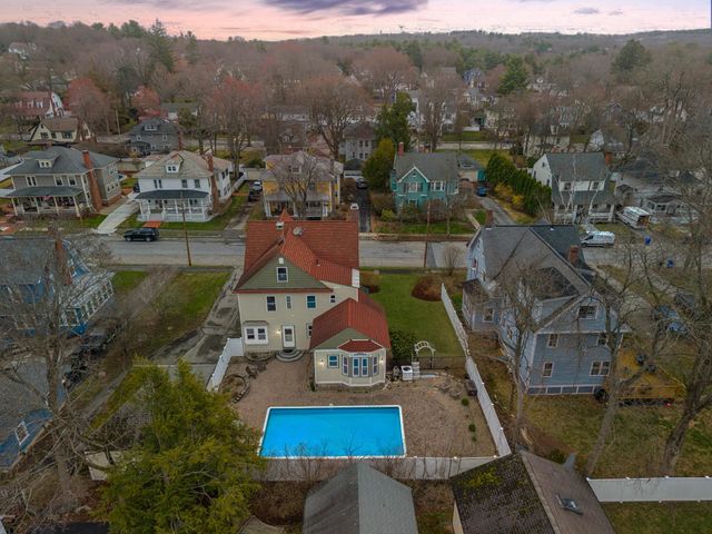 944 Chestnut Street, Manchester, NH 03104