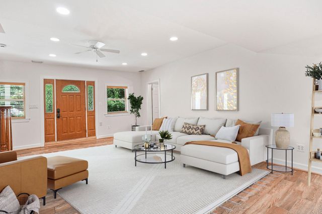 7712 DOLLY DR, Lorton, VA 22079