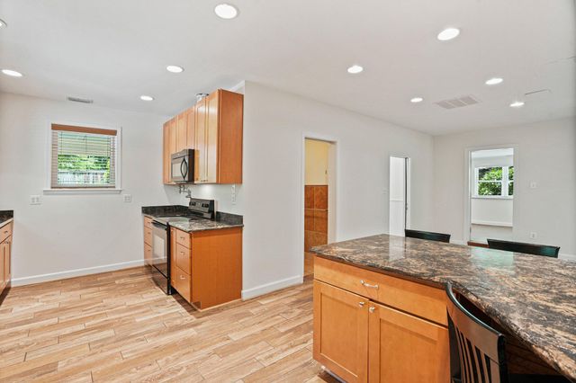 7712 DOLLY DR, Lorton, VA 22079