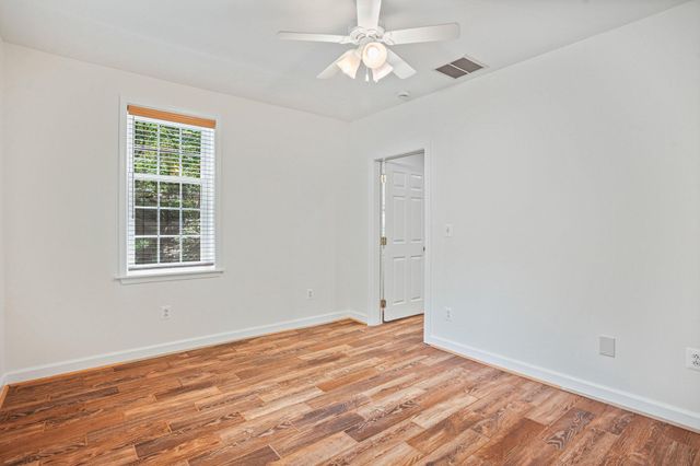 7712 DOLLY DR, Lorton, VA 22079