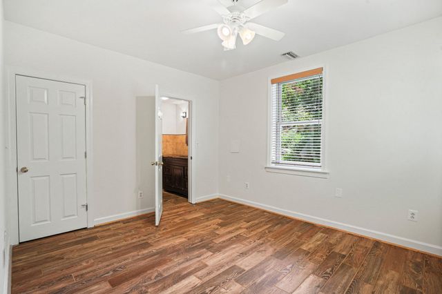 7712 DOLLY DR, Lorton, VA 22079