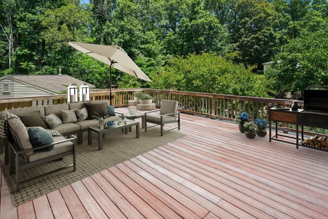 7712 DOLLY DR, Lorton, VA 22079