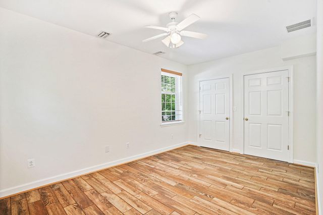 7712 DOLLY DR, Lorton, VA 22079