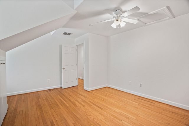 7712 DOLLY DR, Lorton, VA 22079