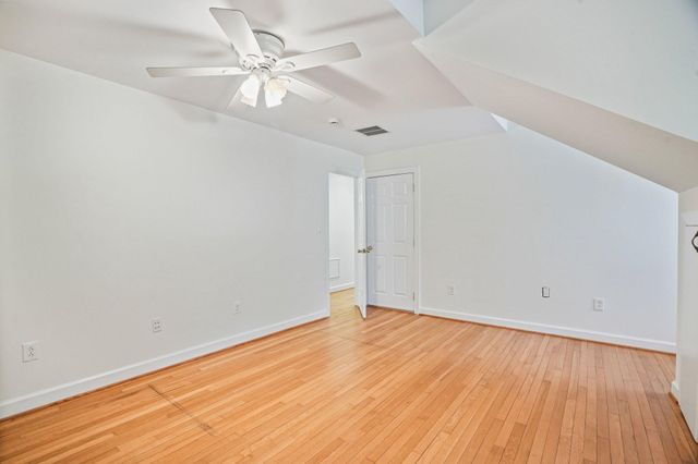 7712 DOLLY DR, Lorton, VA 22079
