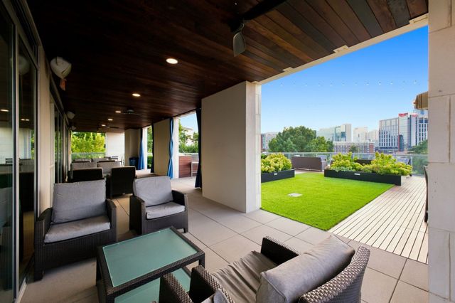 20 Rutledge St Apt 411, Nashville, TN 37210
