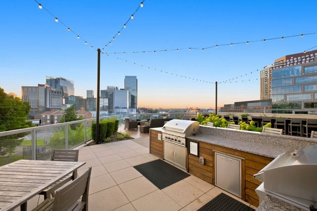 20 Rutledge St Apt 411, Nashville, TN 37210