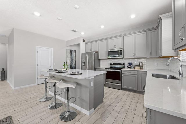5641 CEDAR CHASE DRIVE, St Cloud, FL 34771