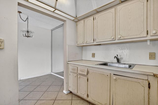 1018 Harwood C, Deerfield Beach, FL 33442