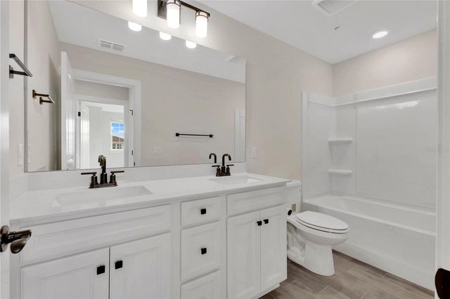 6035 BLUE VIEW WAY, St Cloud, FL 34771