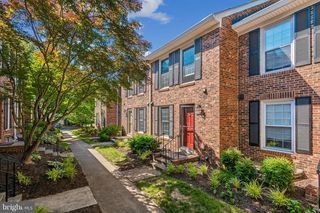 2544-D S ARLINGTON MILL DR, Arlington, VA 22206