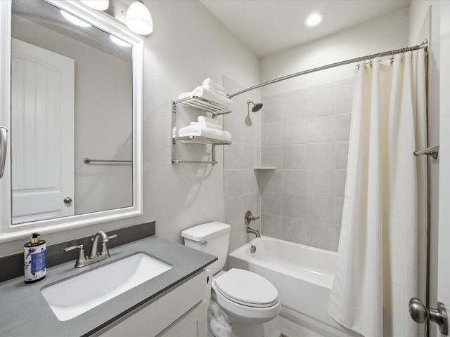 146 Old Bridge Road, Waxahachie, TX 75165