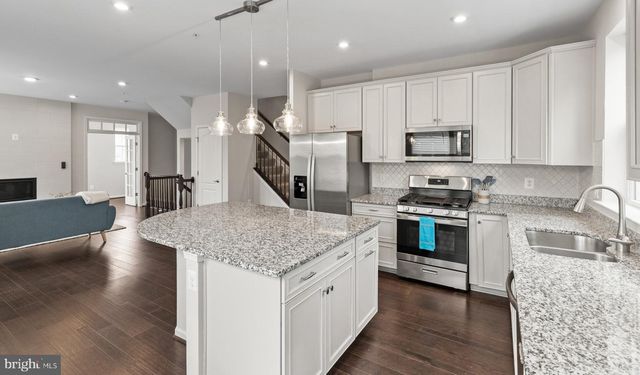 1314 HAWK HOLLOW DR, Crofton, MD 21114