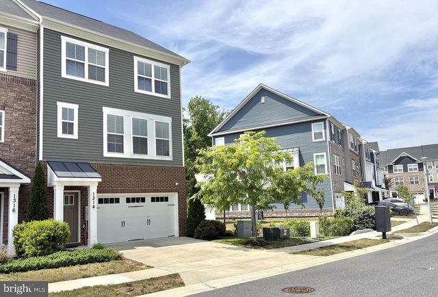 1314 HAWK HOLLOW DR, Crofton, MD 21114