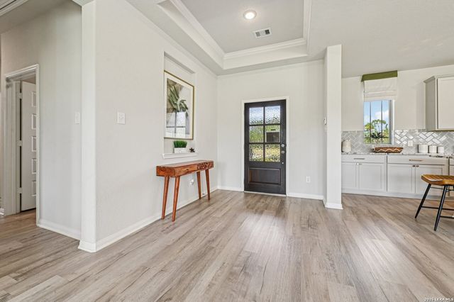 180 Firewheel Loop, Floresville, TX 78114