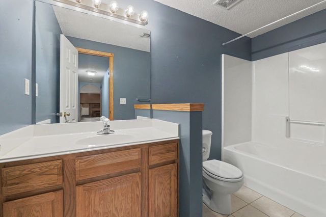 1775 S Tara Falls Ct, Wichita, KS 67207