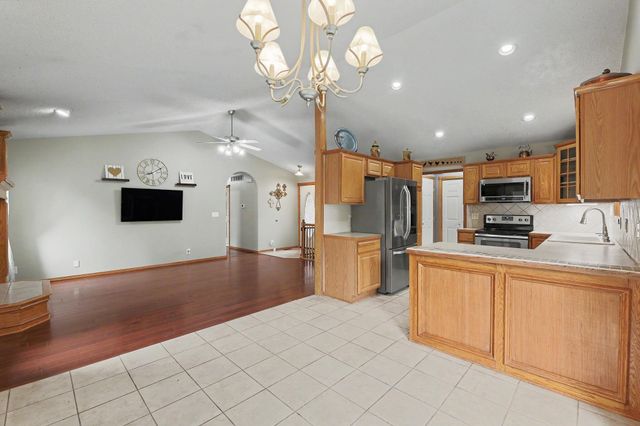 1775 S Tara Falls Ct, Wichita, KS 67207