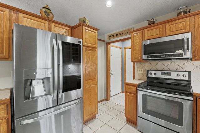 1775 S Tara Falls Ct, Wichita, KS 67207
