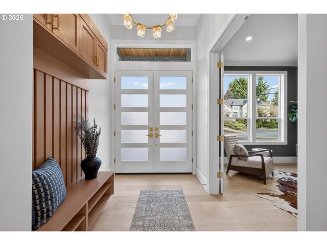 1864 Sw Dickinson Ln, Portland, OR 97219