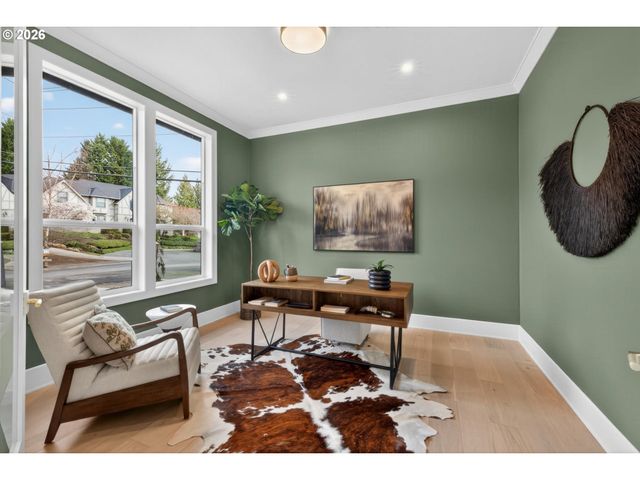 1864 Sw Dickinson Ln, Portland, OR 97219