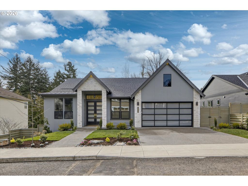 1864 Sw Dickinson Ln, Portland, OR 97219