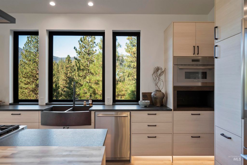 17 Madelyn Ct, Garden Valley, ID 83622 photo 11