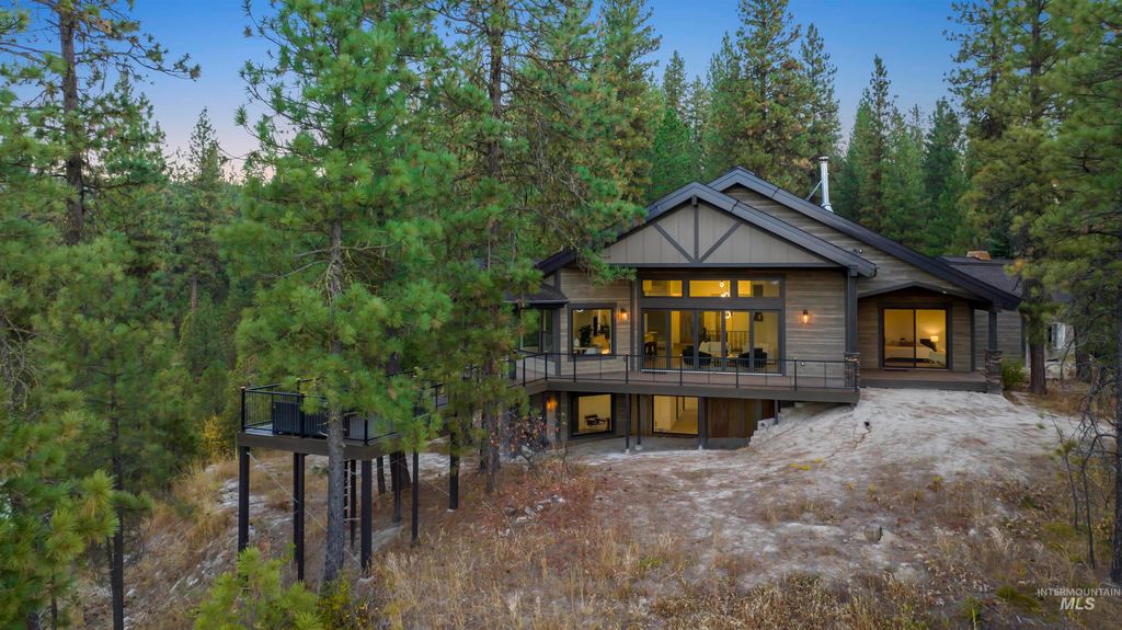 17 Madelyn Ct, Garden Valley, ID 83622 photo 4