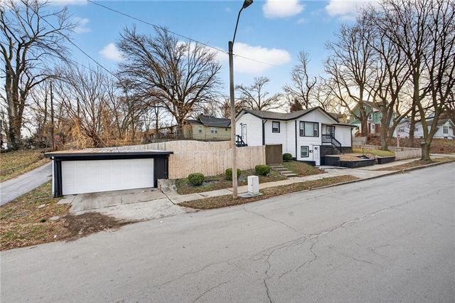 6003 Noorledge Avenue, Kansas City, MO 64123