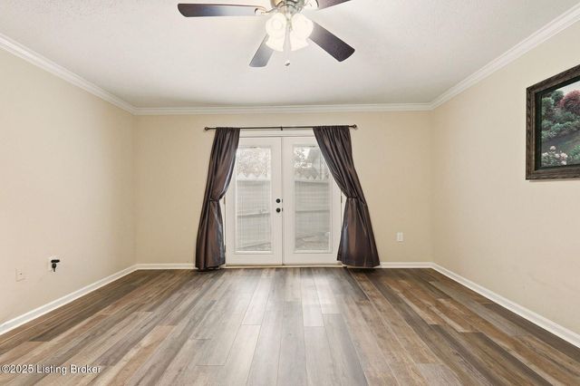 6515 Marina Dr, Prospect, KY 40059