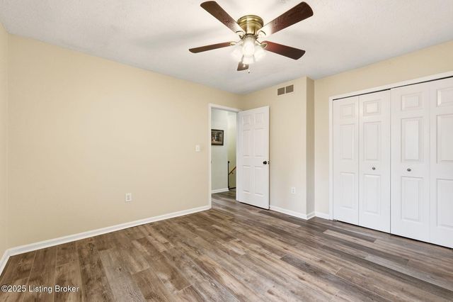 6515 Marina Dr, Prospect, KY 40059