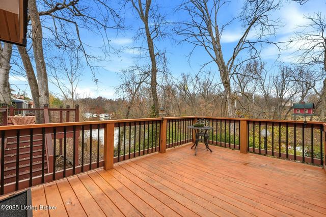 6515 Marina Dr, Prospect, KY 40059