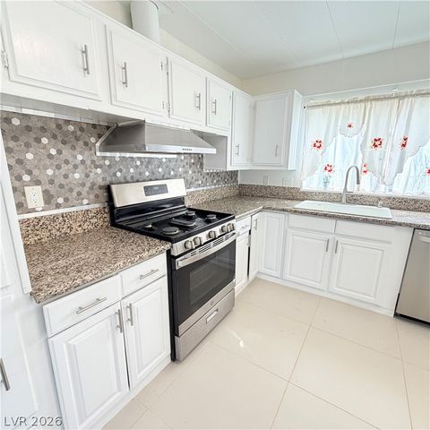 4670 Hildago Way, Las Vegas, NV 89121