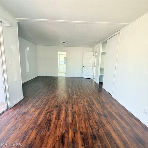 4670 Hildago Way, Las Vegas, NV 89121